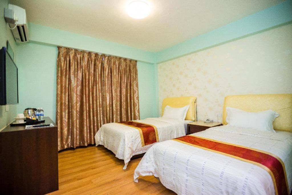 Hotel Zamburger Grand City Malacca Exteriör bild