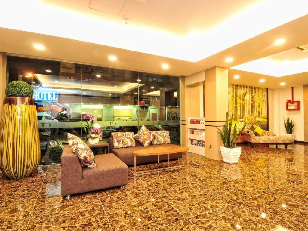 Hotel Zamburger Grand City Malacca Exteriör bild