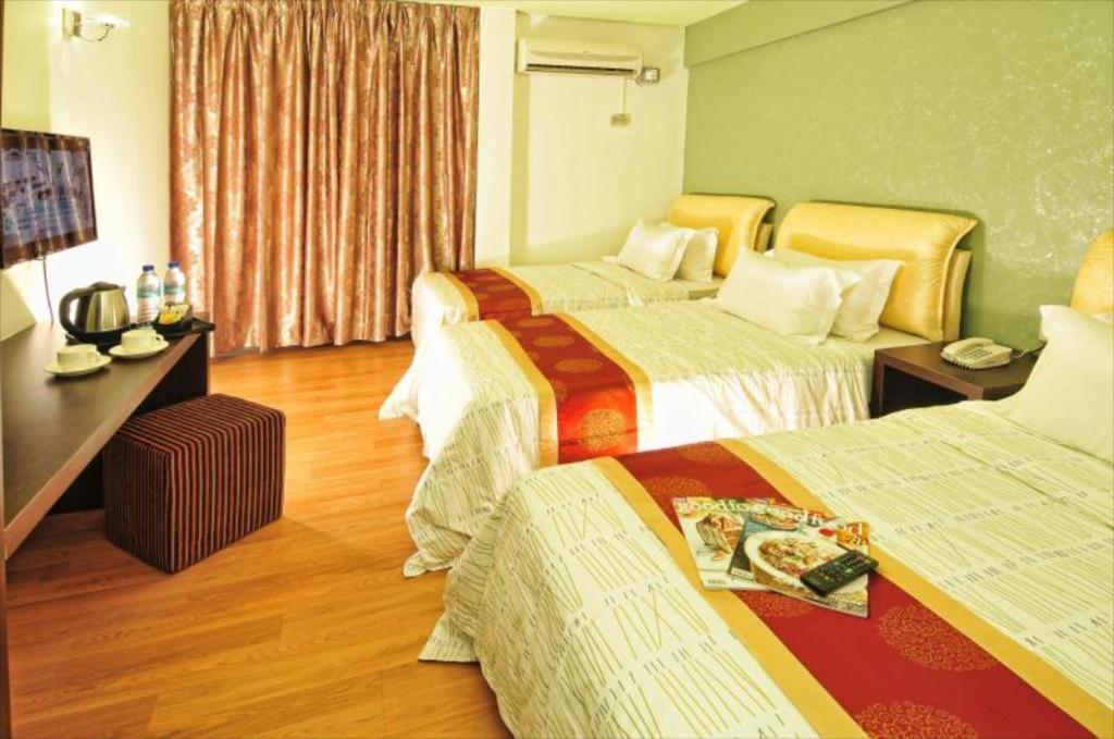 Hotel Zamburger Grand City Malacca Exteriör bild